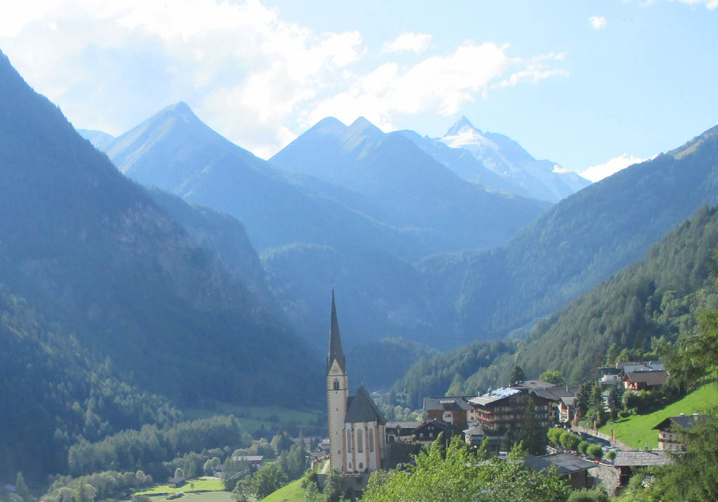Heiligenblut ist einer der bekannteren Orte in der Großglockner-Region.
