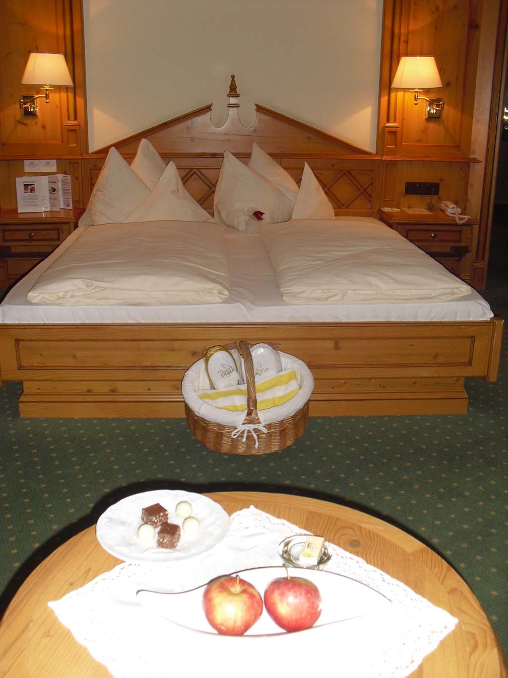 Landhaus-Stil: Die Zimmer sind alpenländisch-behaglich eingerichtet ...