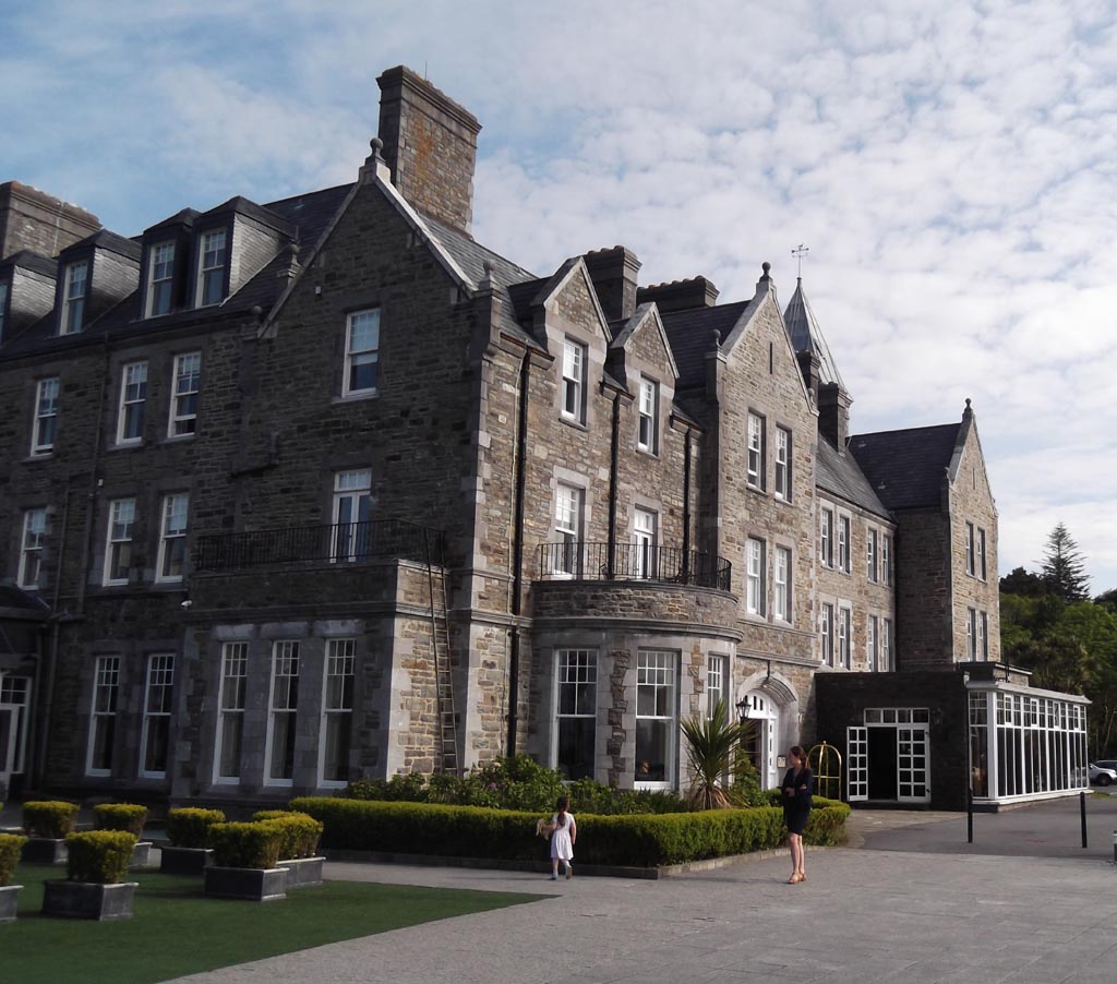 Eine gepflegte international besuchte Hotelanlage: Parknasilla Resort & Spa.