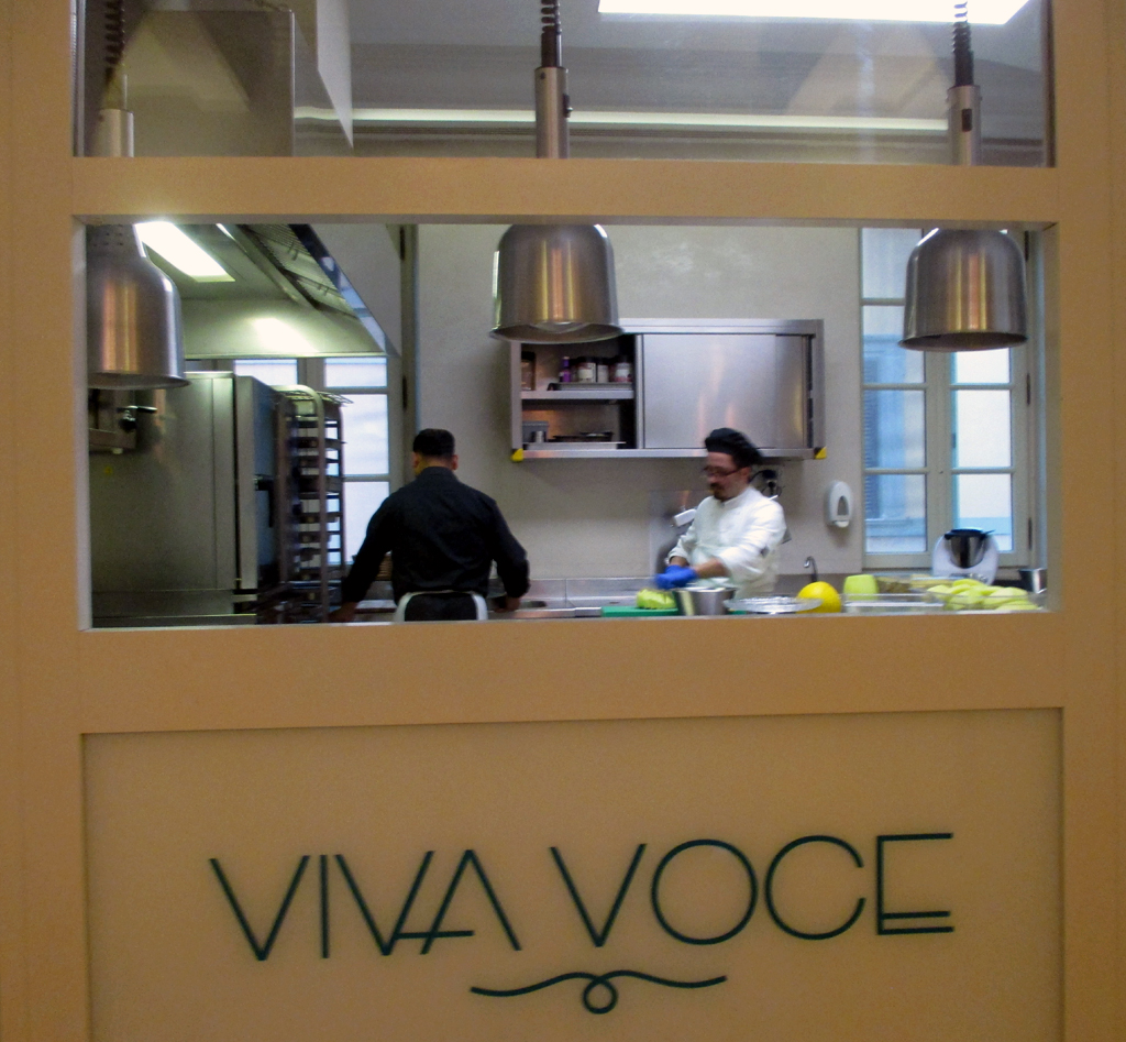 Blick in die Küche des Viva Voce im Hotel Gran Melia Villa Agrippina.