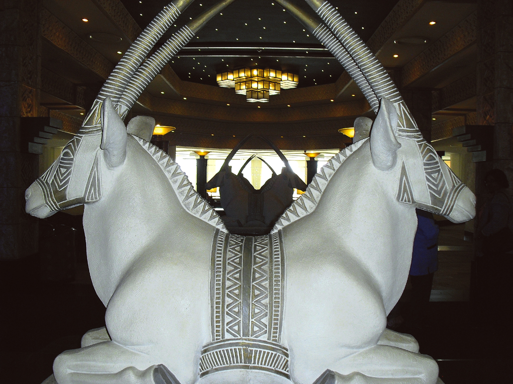 Oryxantilopen-Skulptur im Windhoek Country Club.