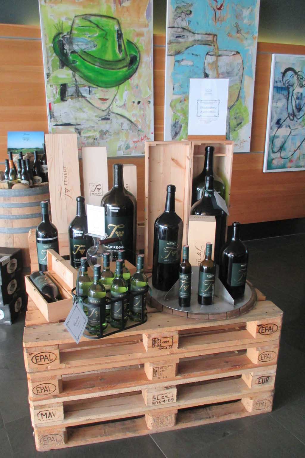 Wein und Kunst geht auch auf dem Weingut Tement immer.