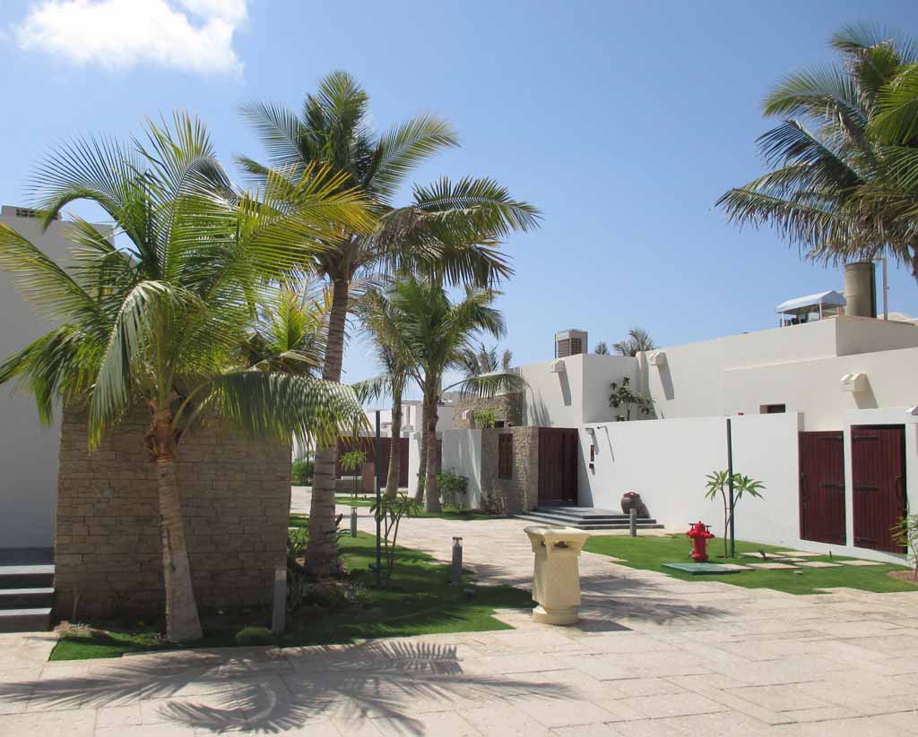 Al Baleed Resort Salalah: Auf dem Weg zu den Garden-Pool-Villen.