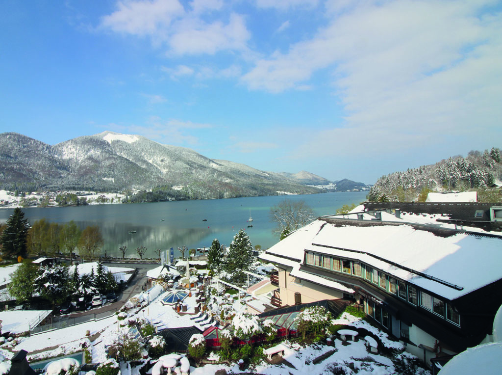 Selbst wenn Schnee liegt, verbreitet die Region um den Fuschlsee ihren Charme.