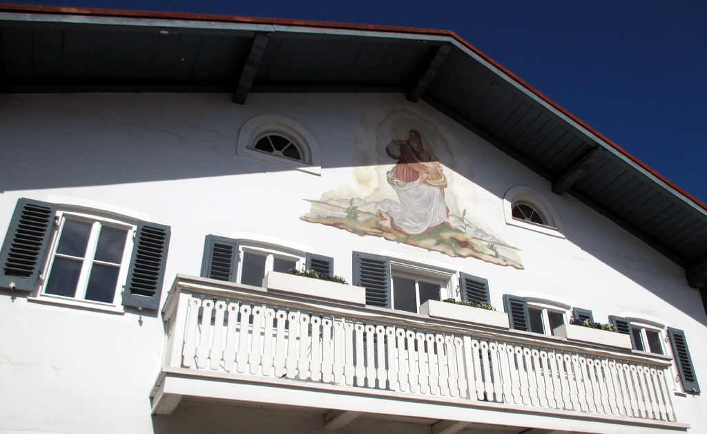 Malerei auf der Fassade eines Hauses am Starnberger See.