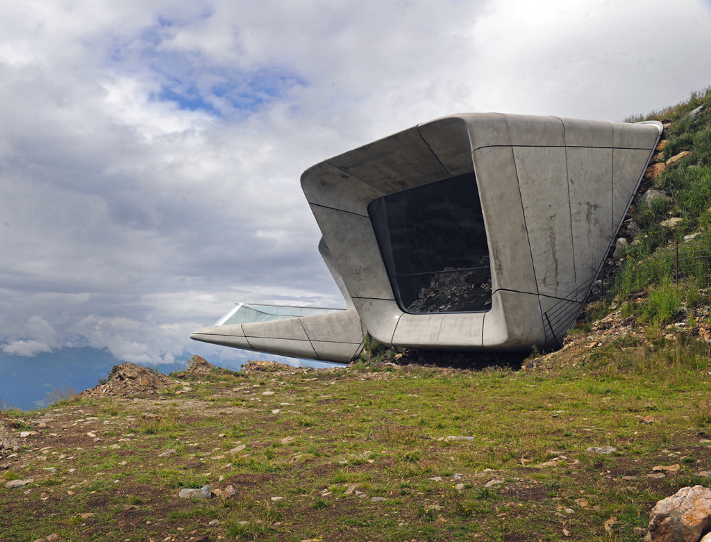Das sechste und letzte: Das Bergmuseum Corones ist spektakulär in den Fels gehauen.