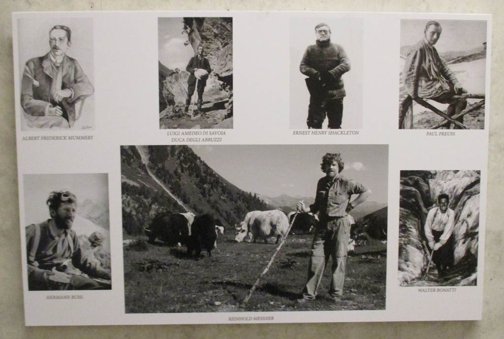 Yakzüchter Messner (unten in der Mitte) mit Bergsteigerkollegen wie Paul Preuß (oben rechts).