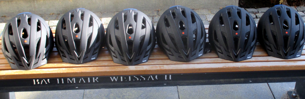 Wer Fahrrad fährt, sollte einen Schutzhelm tragen, denn sicher ist sicher.