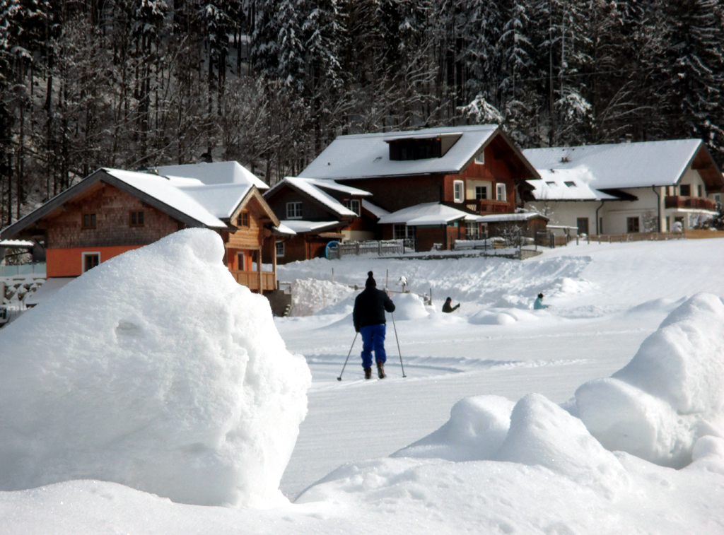 Faistenau selbst ist touristisch ausgerichtet, vor allem was Wintersport betrifft.